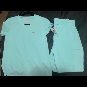 FIGS Scrub Set-Fresh Aqua